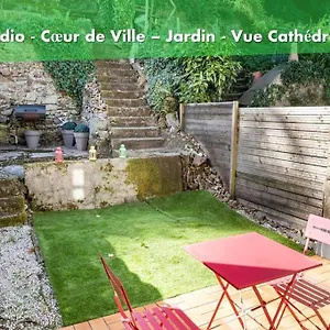 Oo Le Jardin Oo Paisible Equipe Et Bien Place , Quimper Frankreich