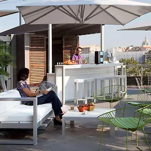 Отель Novotel Vieux Port
